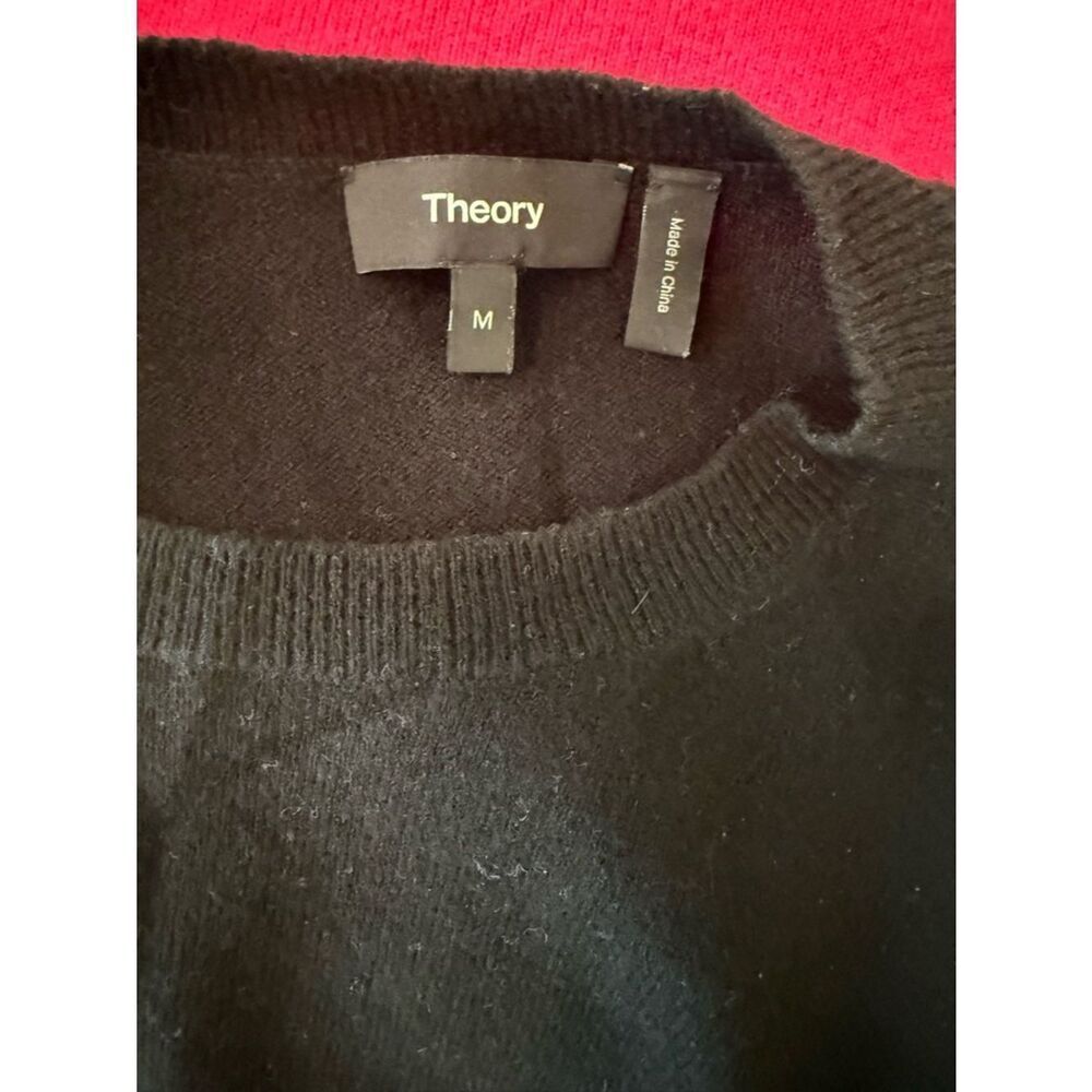Theory Tolleree OB Cashmere Short Sleeve Top
G7 - Picture 5 of 7